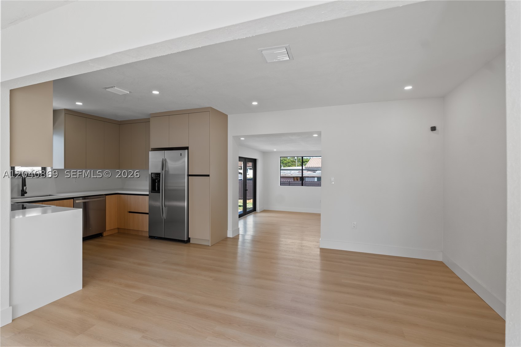 PALM ESTATES - Residential