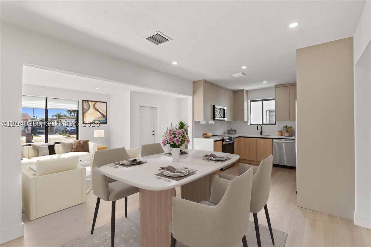 PALM ESTATES - Residential