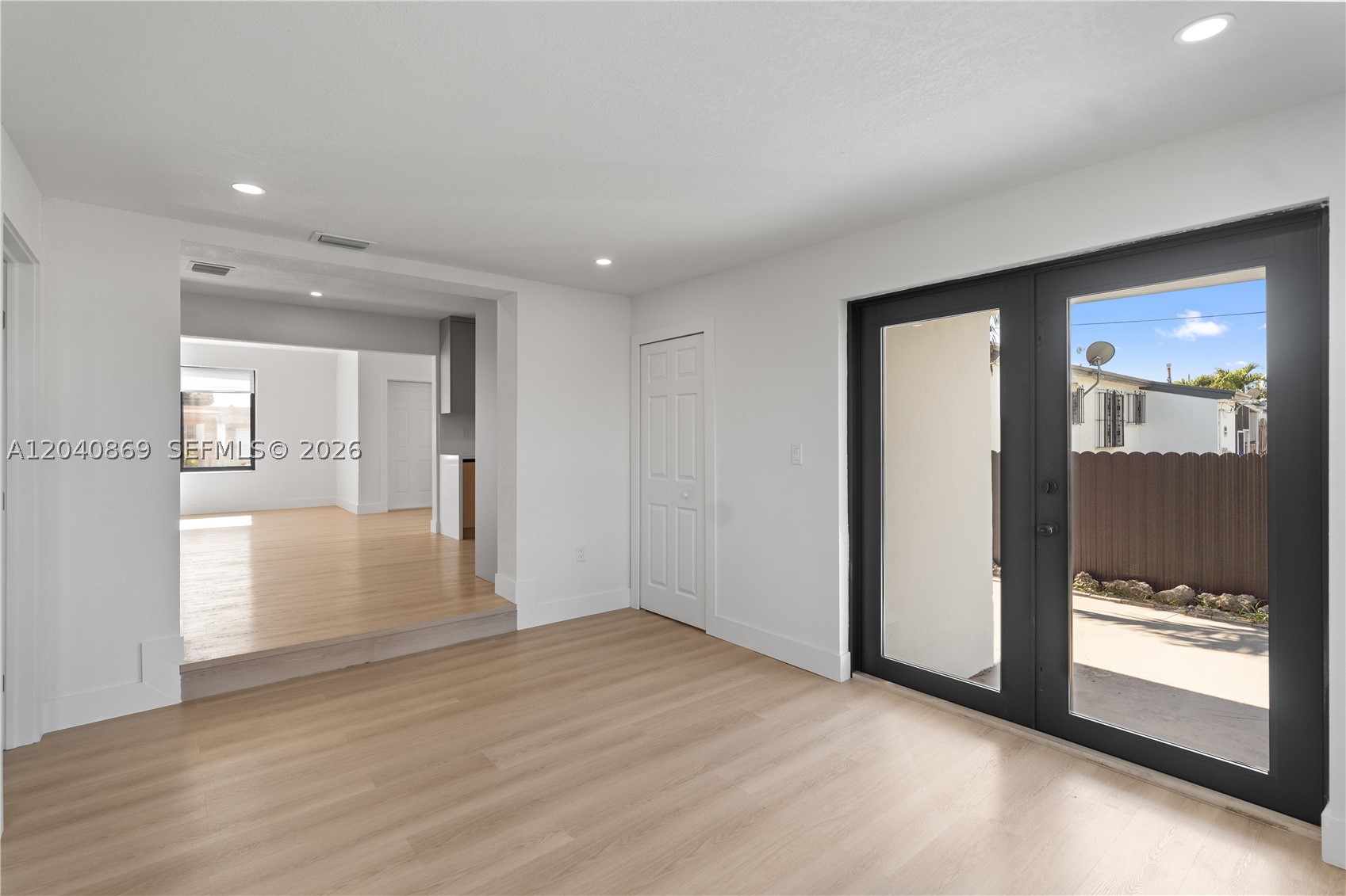 PALM ESTATES - Residential