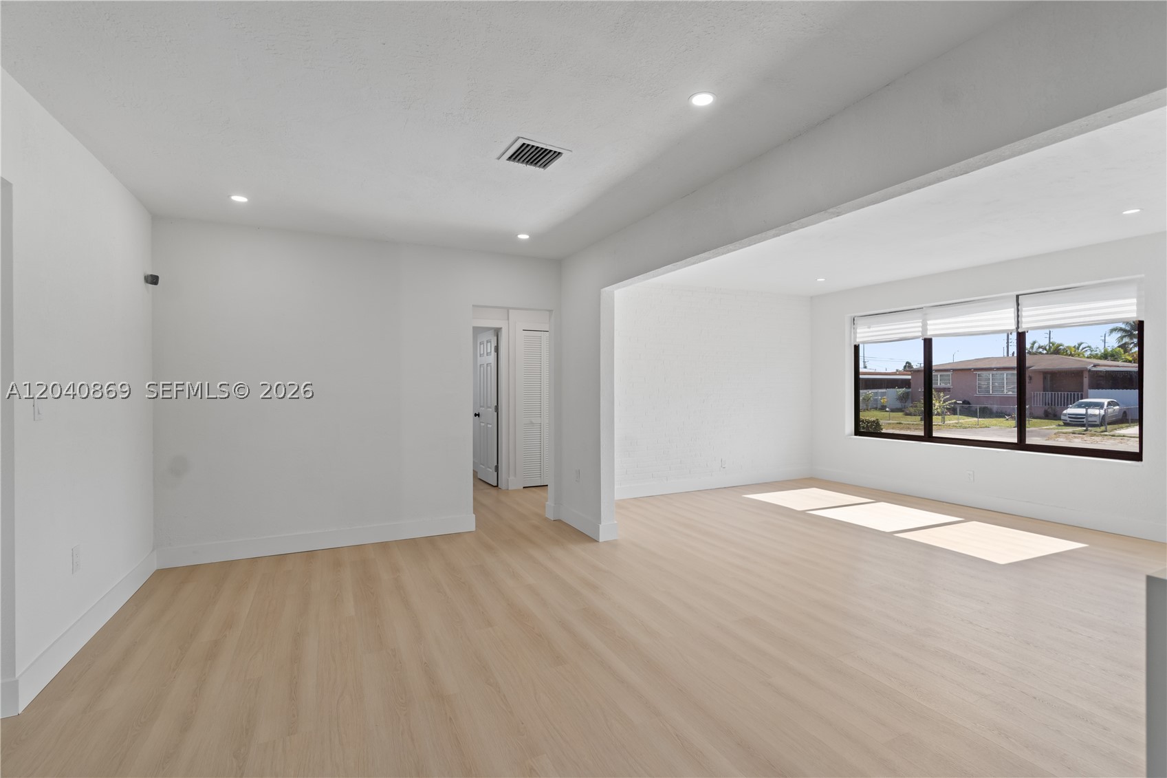 PALM ESTATES - Residential