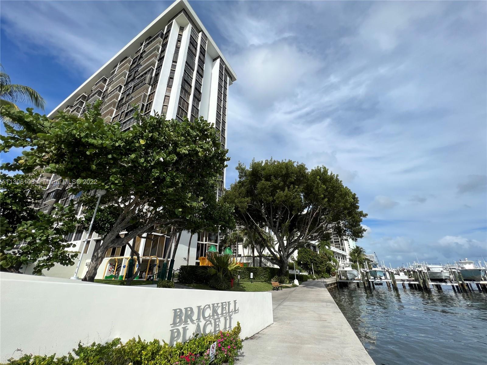BRICKELL PLACE PHASE II C - Residential Lease