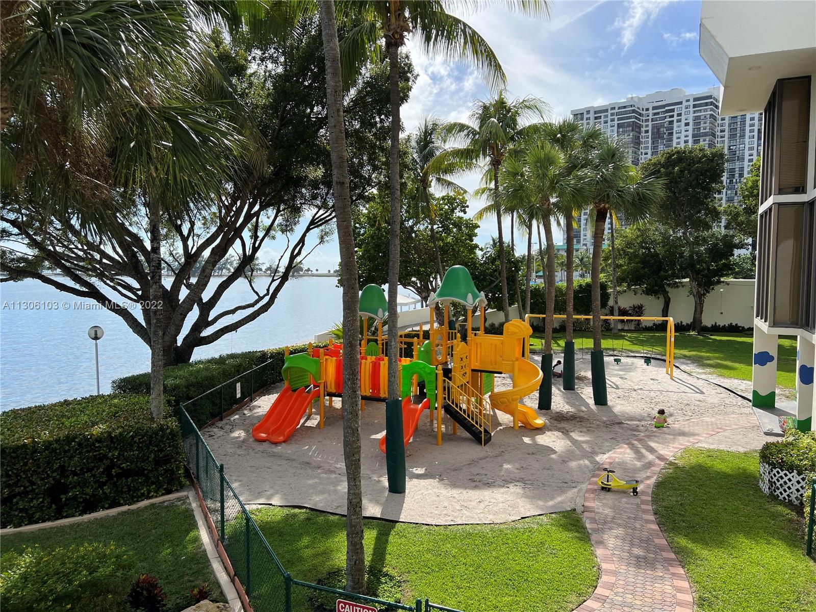 BRICKELL PLACE PHASE II C - Residential Lease