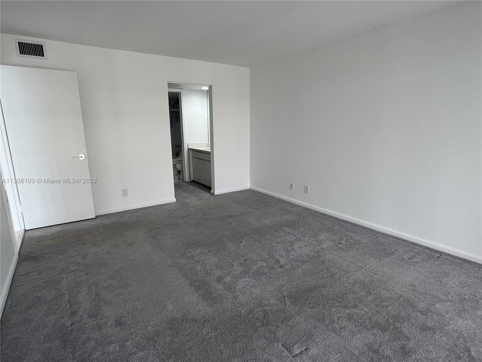 BRICKELL PLACE PHASE II C - Residential Lease