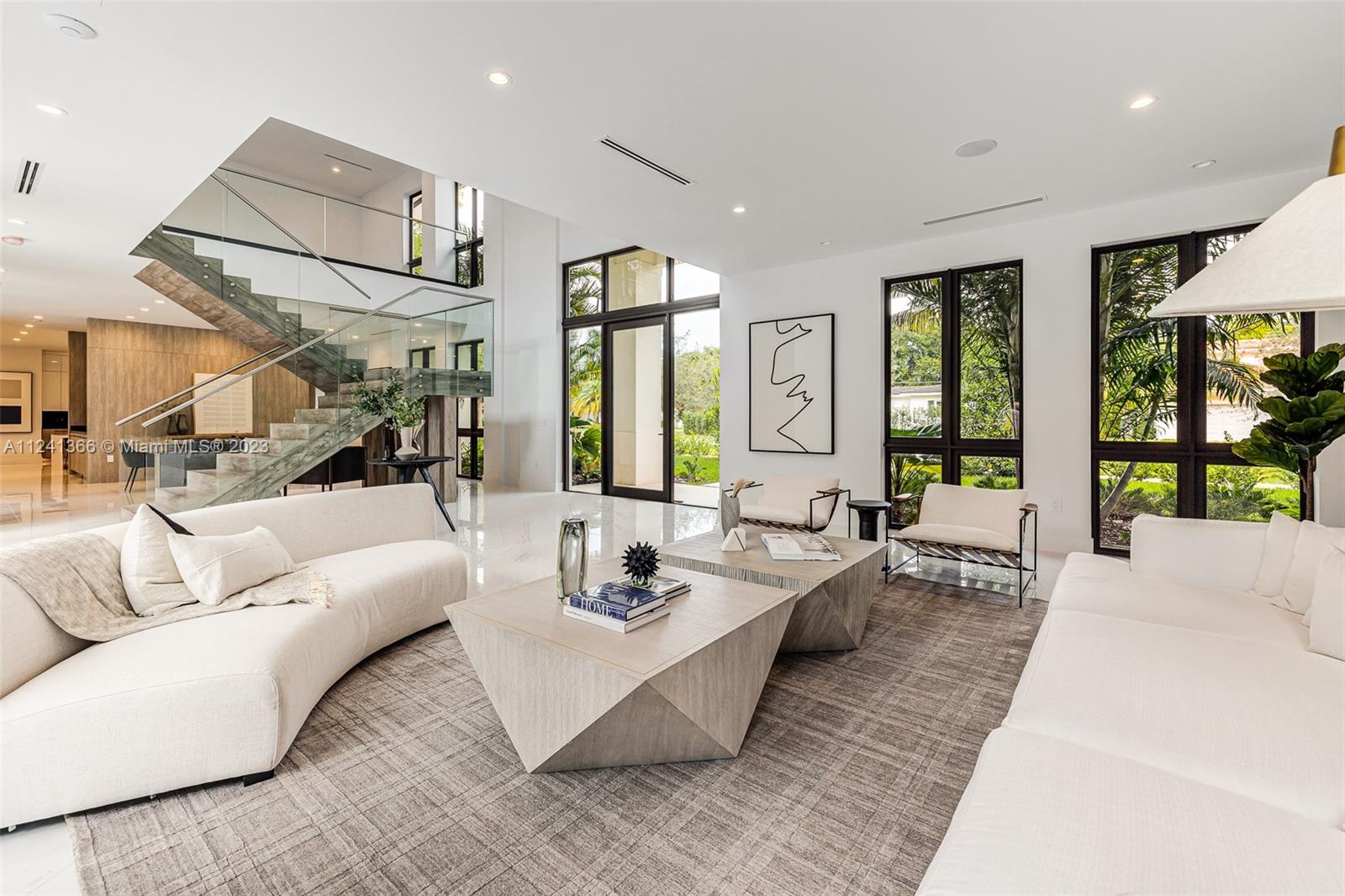 CORAL GABLES RIVIERA SEC - Residential