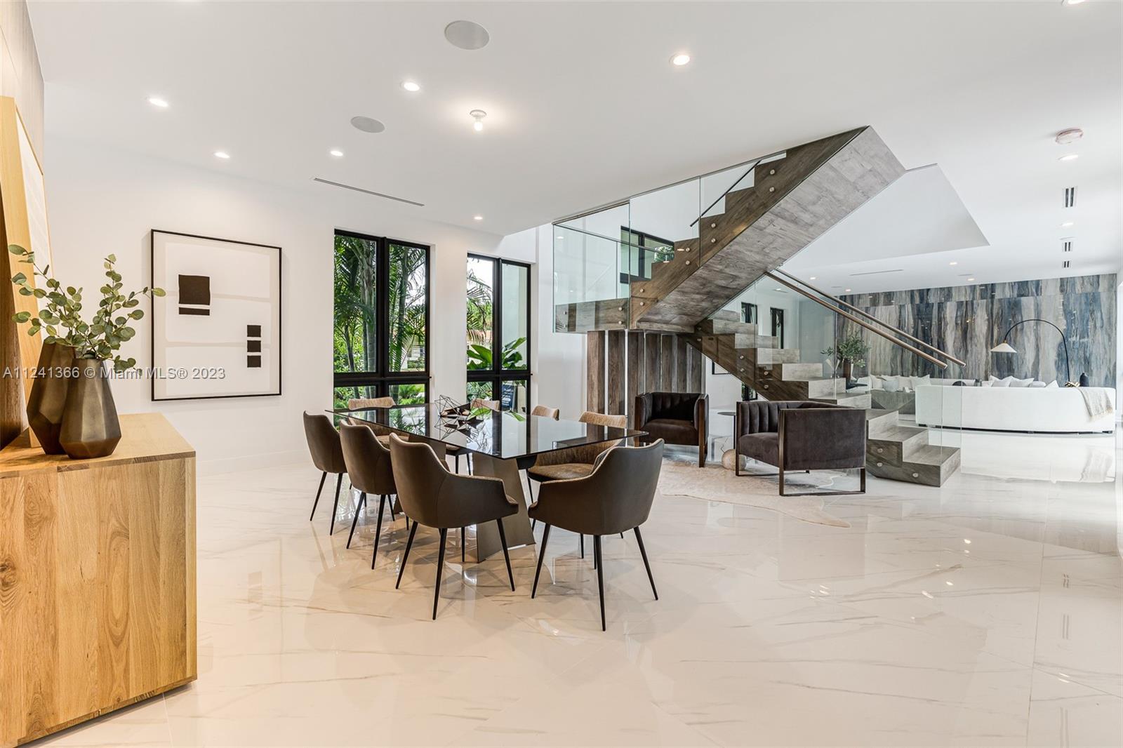 CORAL GABLES RIVIERA SEC - Residential