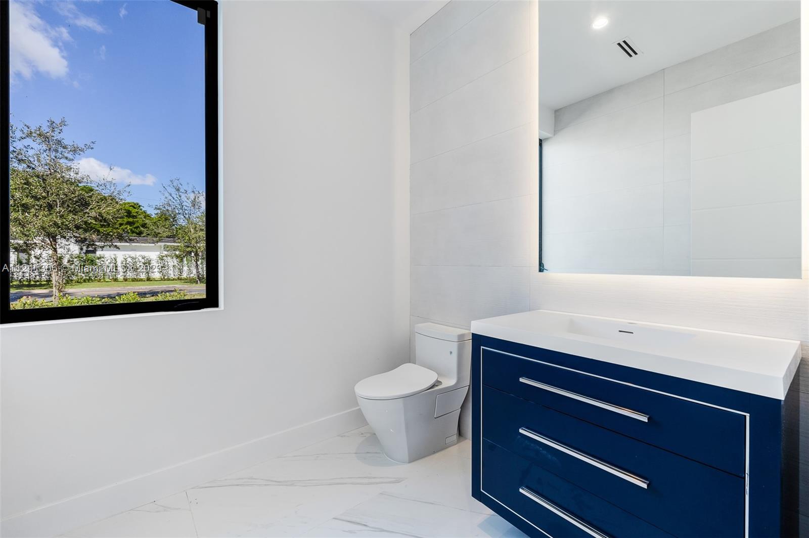 CORAL GABLES RIVIERA SEC - Residential