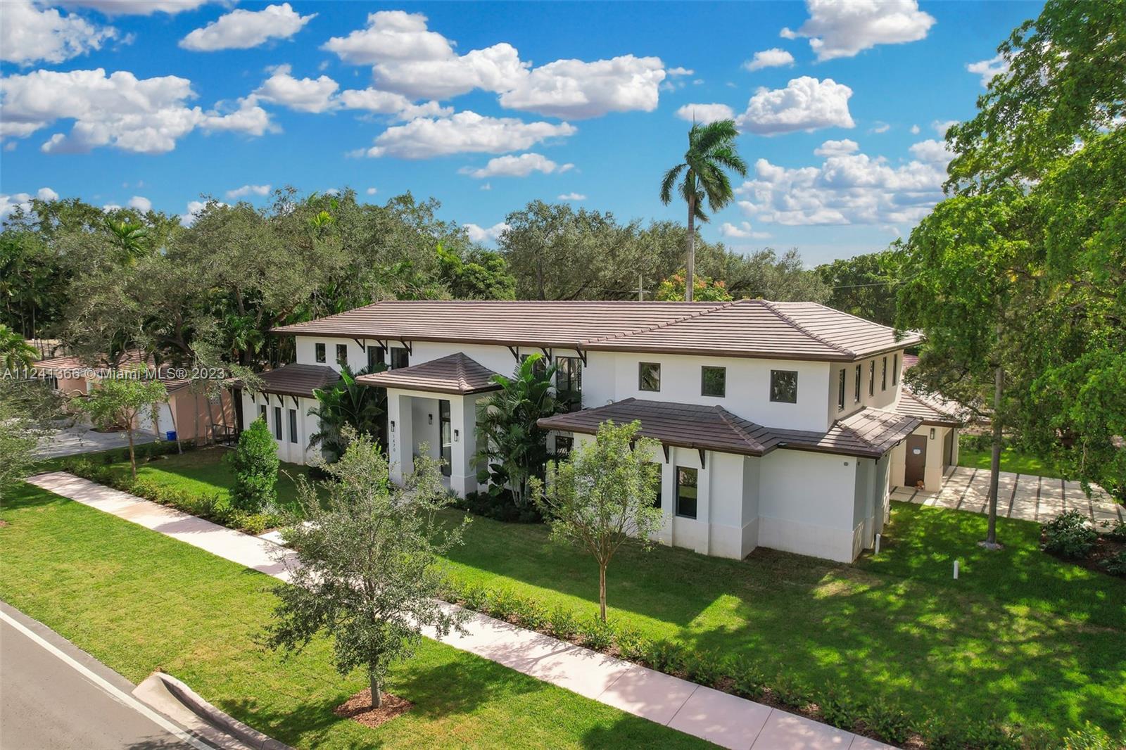CORAL GABLES RIVIERA SEC - Residential