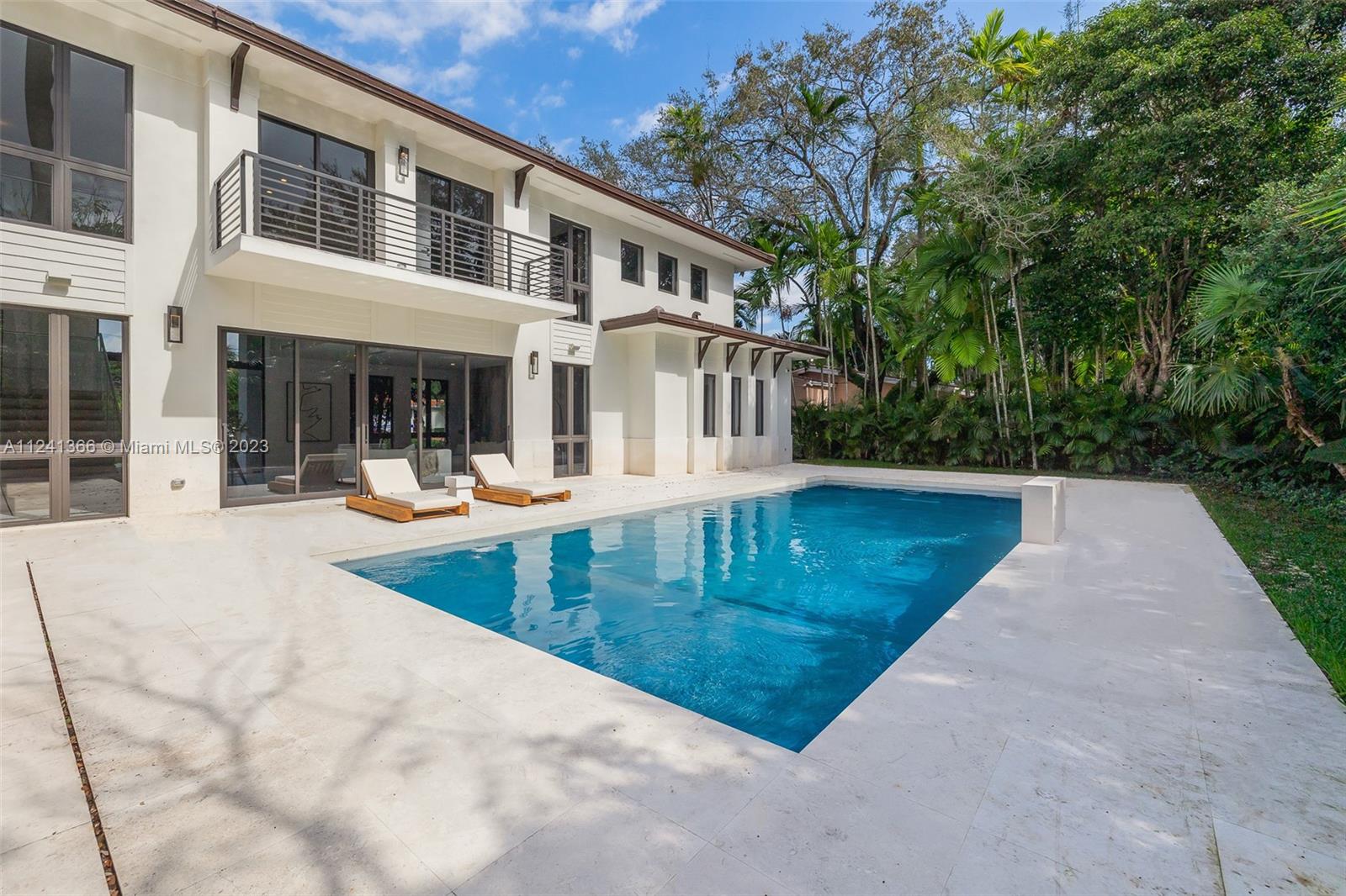 CORAL GABLES RIVIERA SEC - Residential