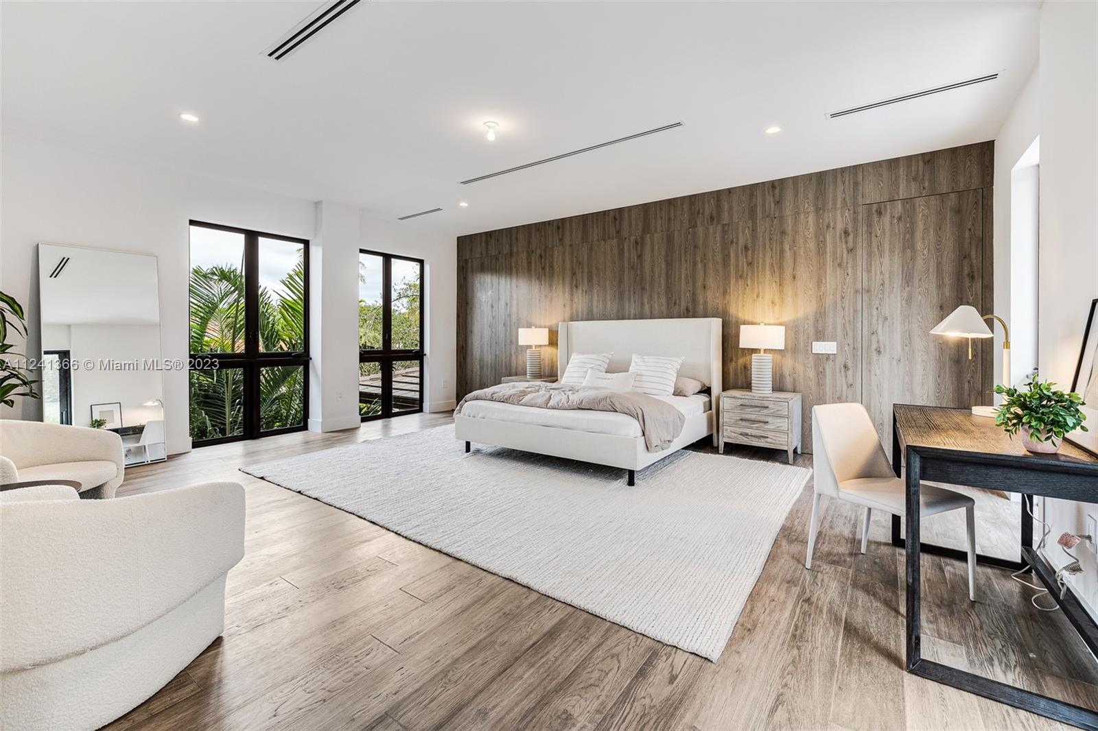 CORAL GABLES RIVIERA SEC - Residential