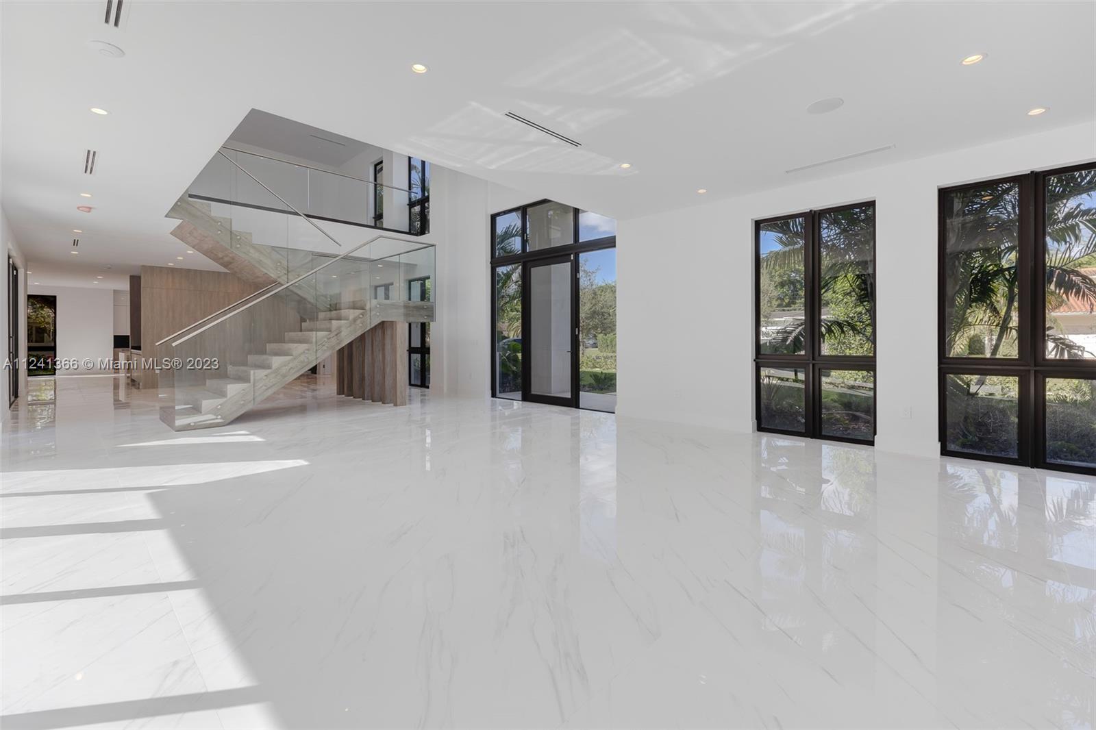 CORAL GABLES RIVIERA SEC - Residential