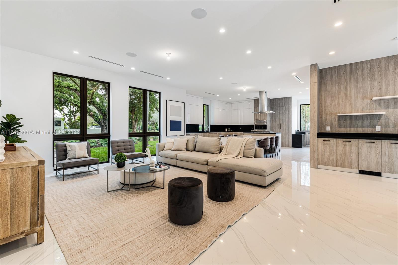 CORAL GABLES RIVIERA SEC - Residential