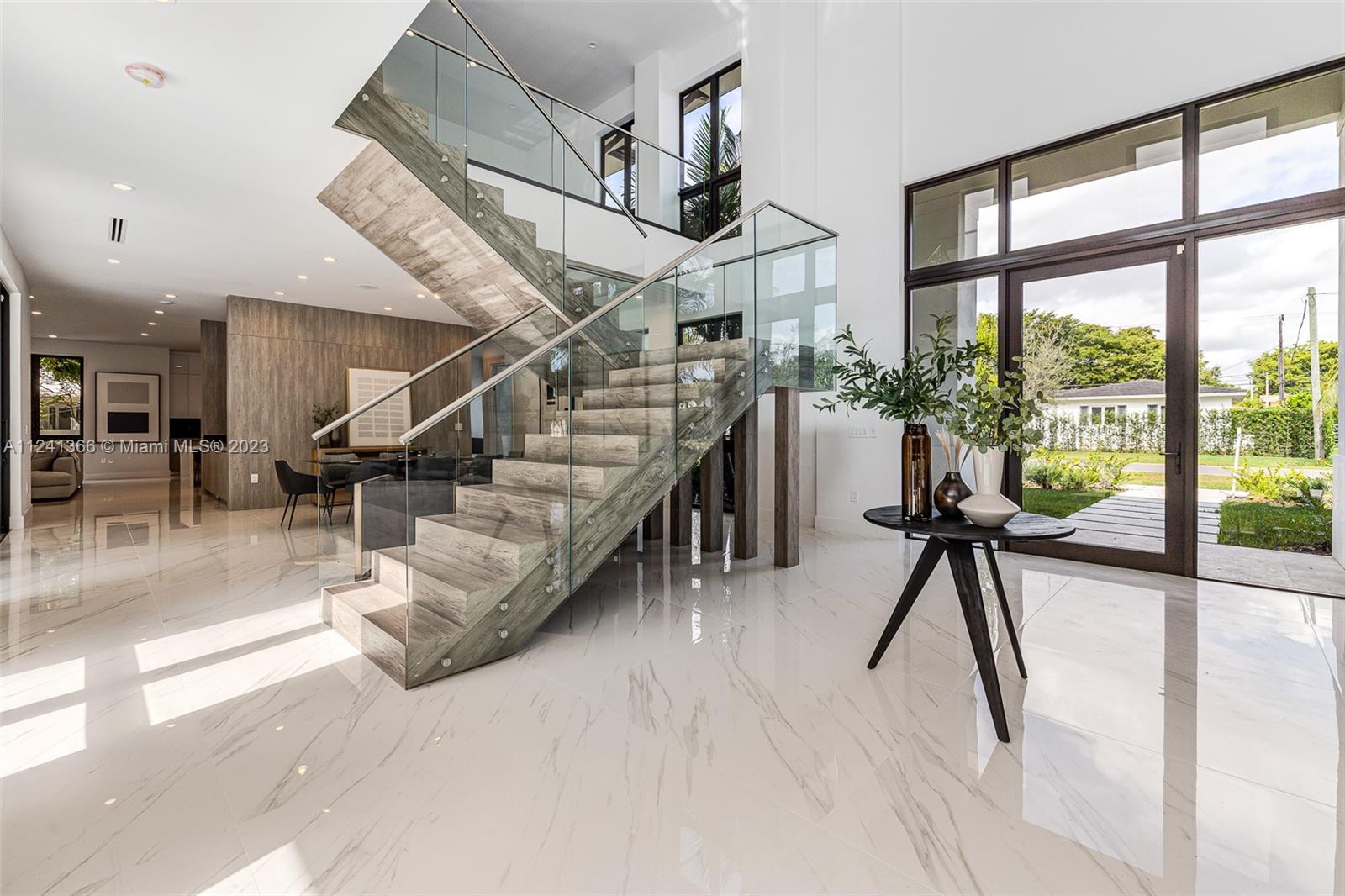 CORAL GABLES RIVIERA SEC - Residential