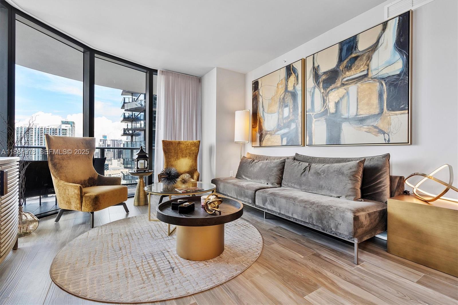 801 SMA RESIDENCES CONDO - Residential