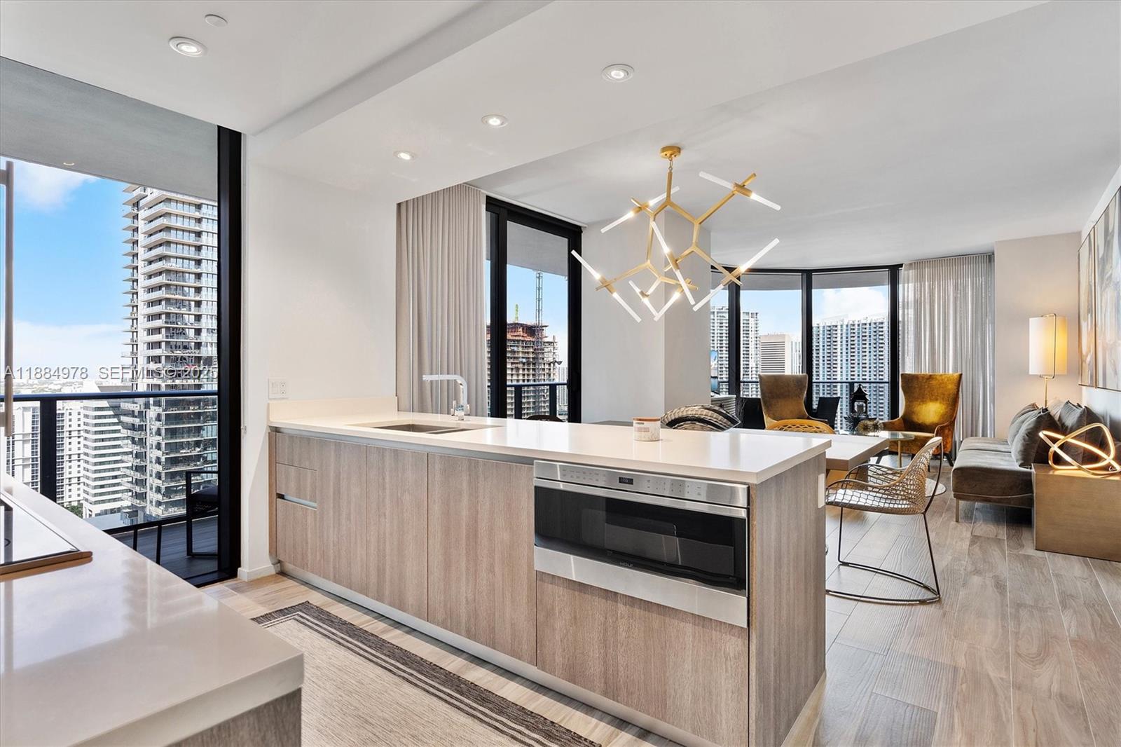 801 SMA RESIDENCES CONDO - Residential