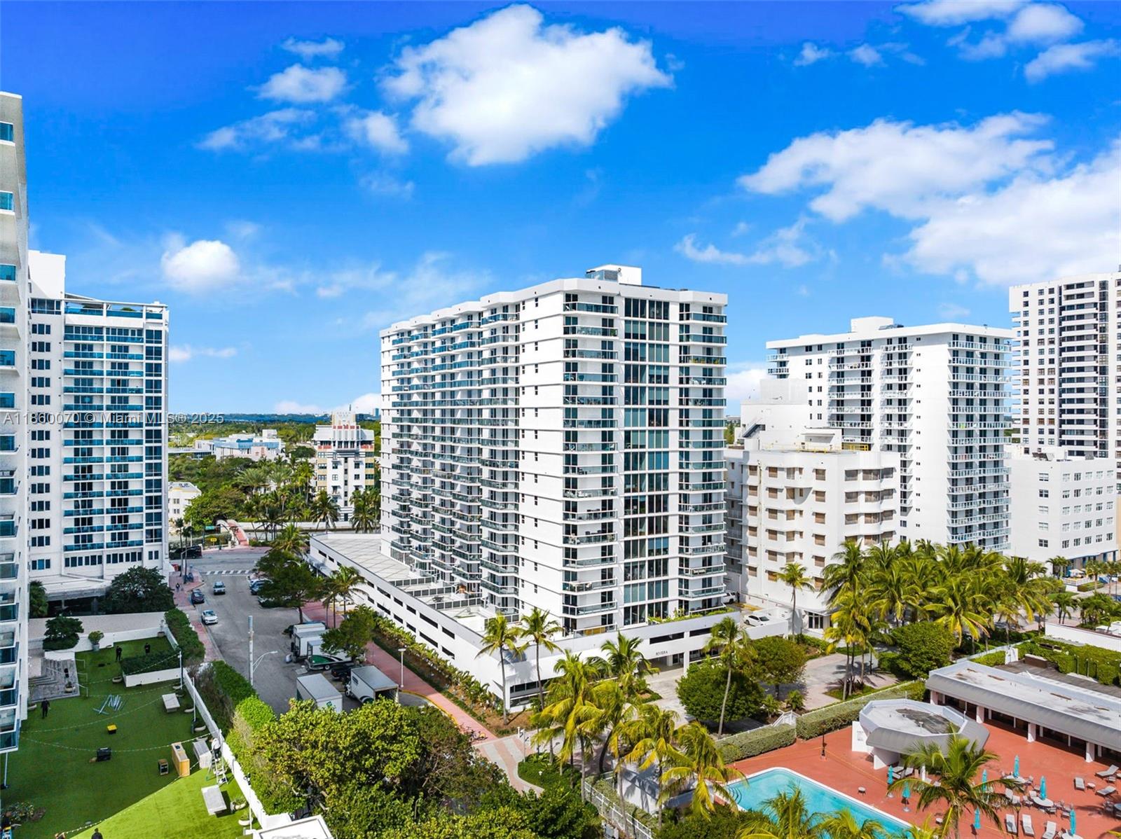 THE RIVIERA CONDO - Residential