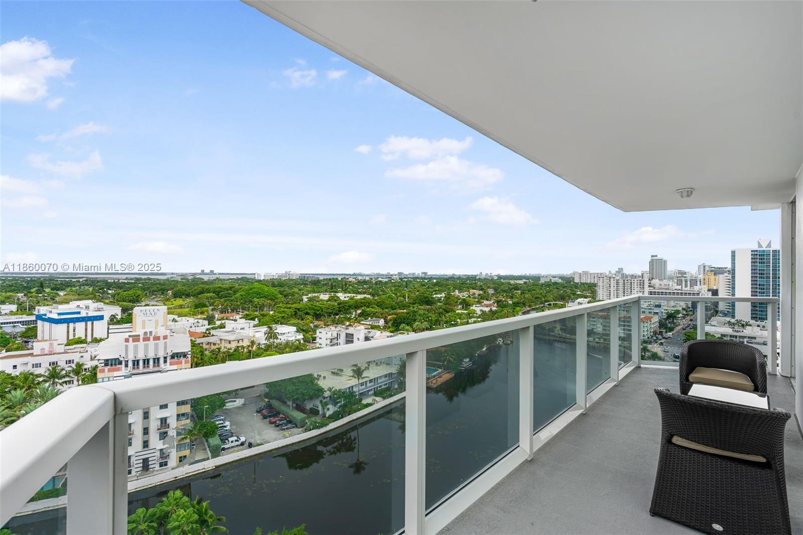 THE RIVIERA CONDO - Residential