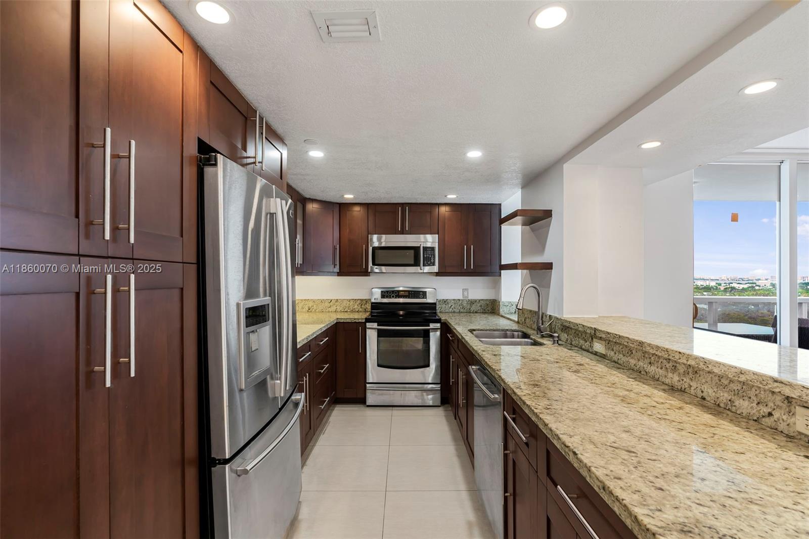 THE RIVIERA CONDO - Residential