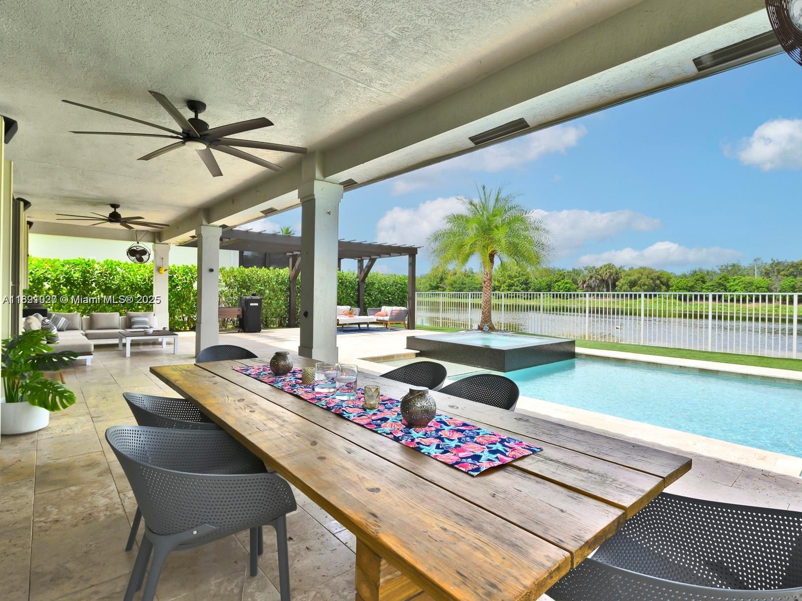 WESTON HILLS - Residential