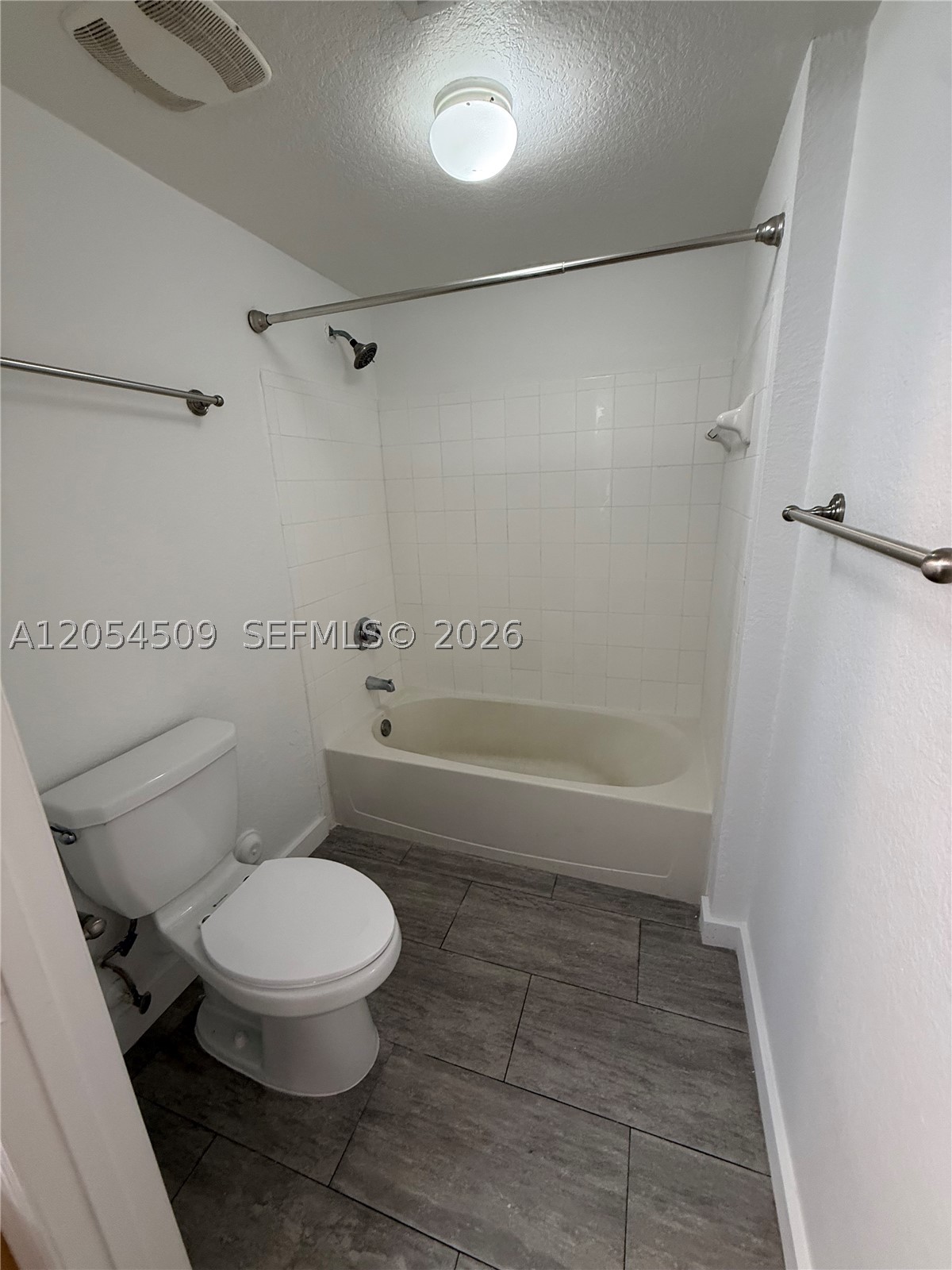 AVENTINE AT MIRAMAR CONDO - Residential Lease