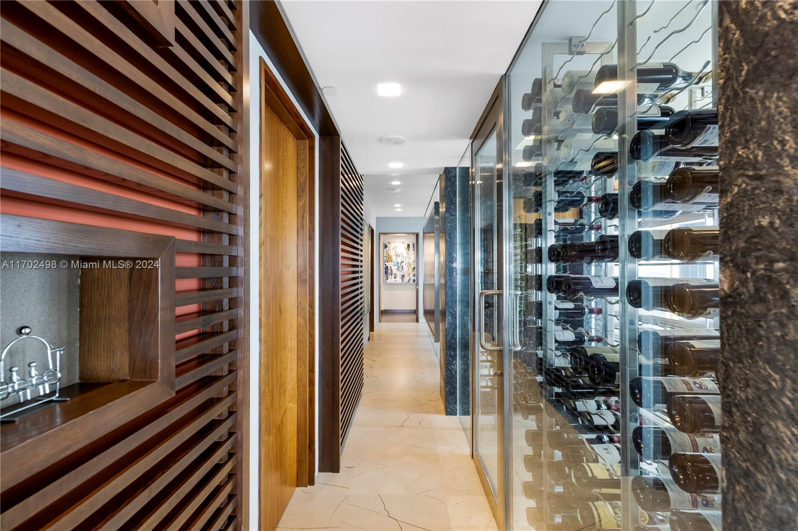 Four Seasons Residences - Residential