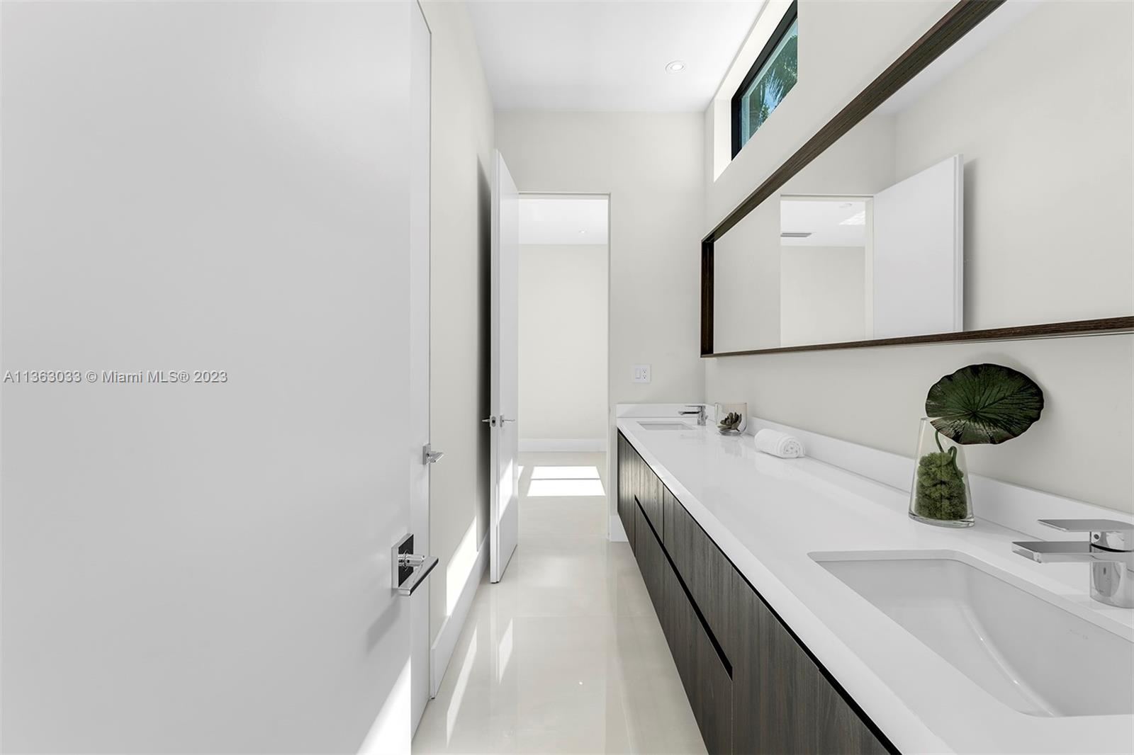 SUNSHINE VISTAS - Residential