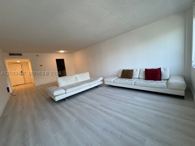 THE CARRIAGE HOUSE CONDO - Residential