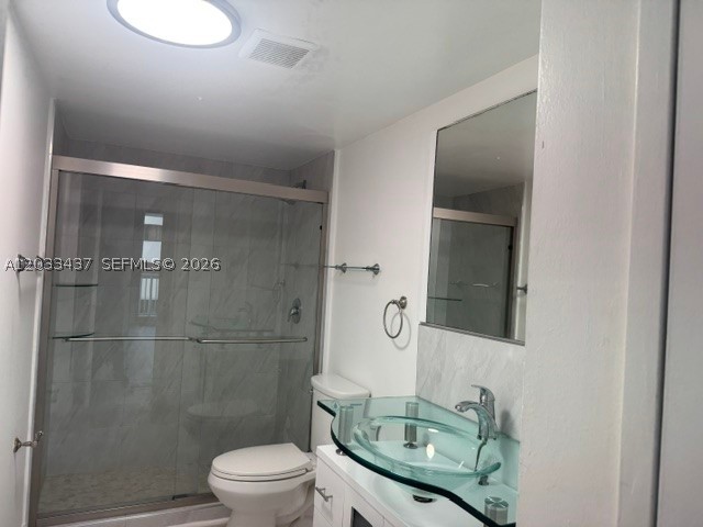 THE CARRIAGE HOUSE CONDO - Residential