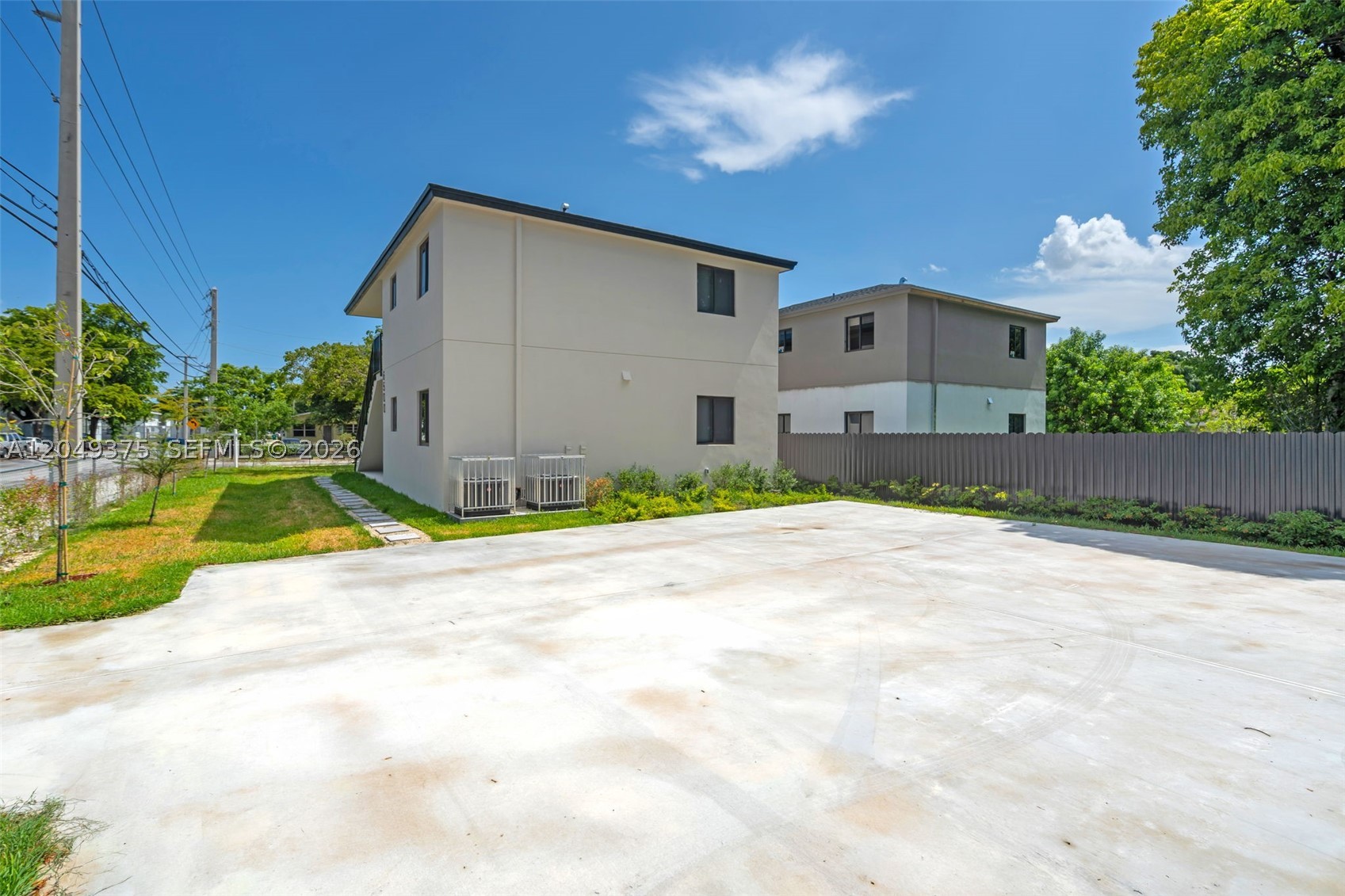 ORANGE RIDGE - Residential Lease