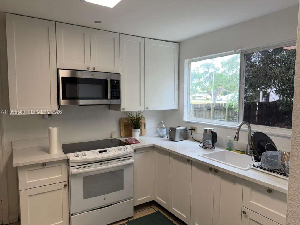 TOWN OF MODELO (DANIA) B- - Residential