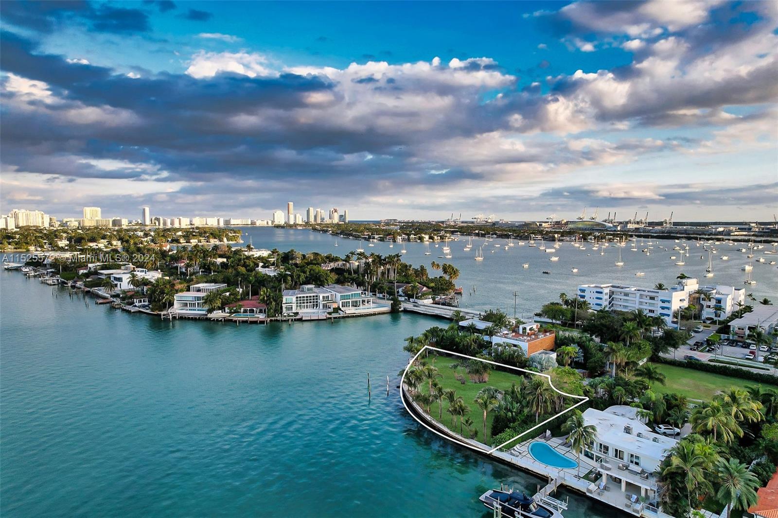 BISCAYNE ISL - Land