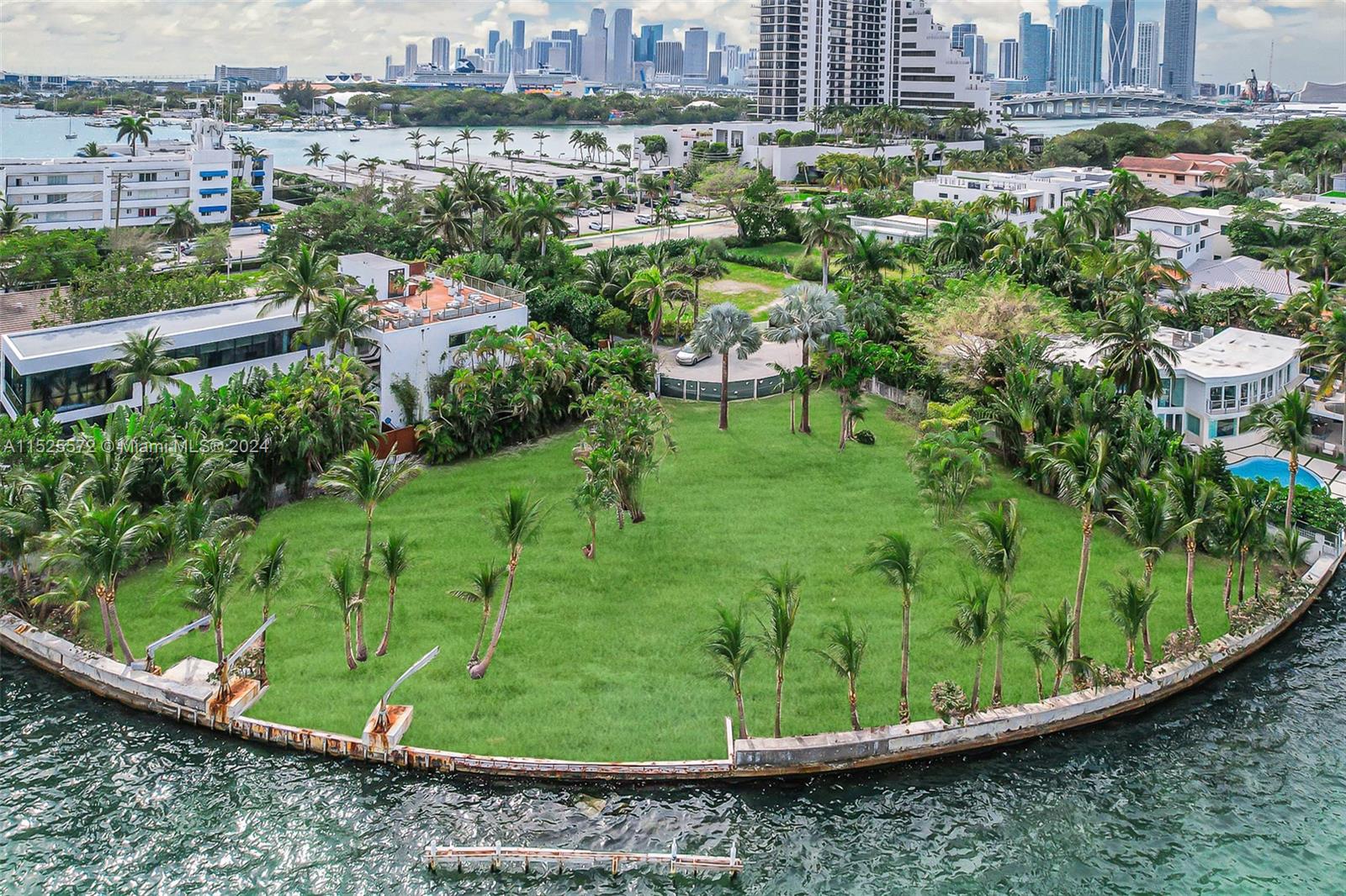 BISCAYNE ISL - Land