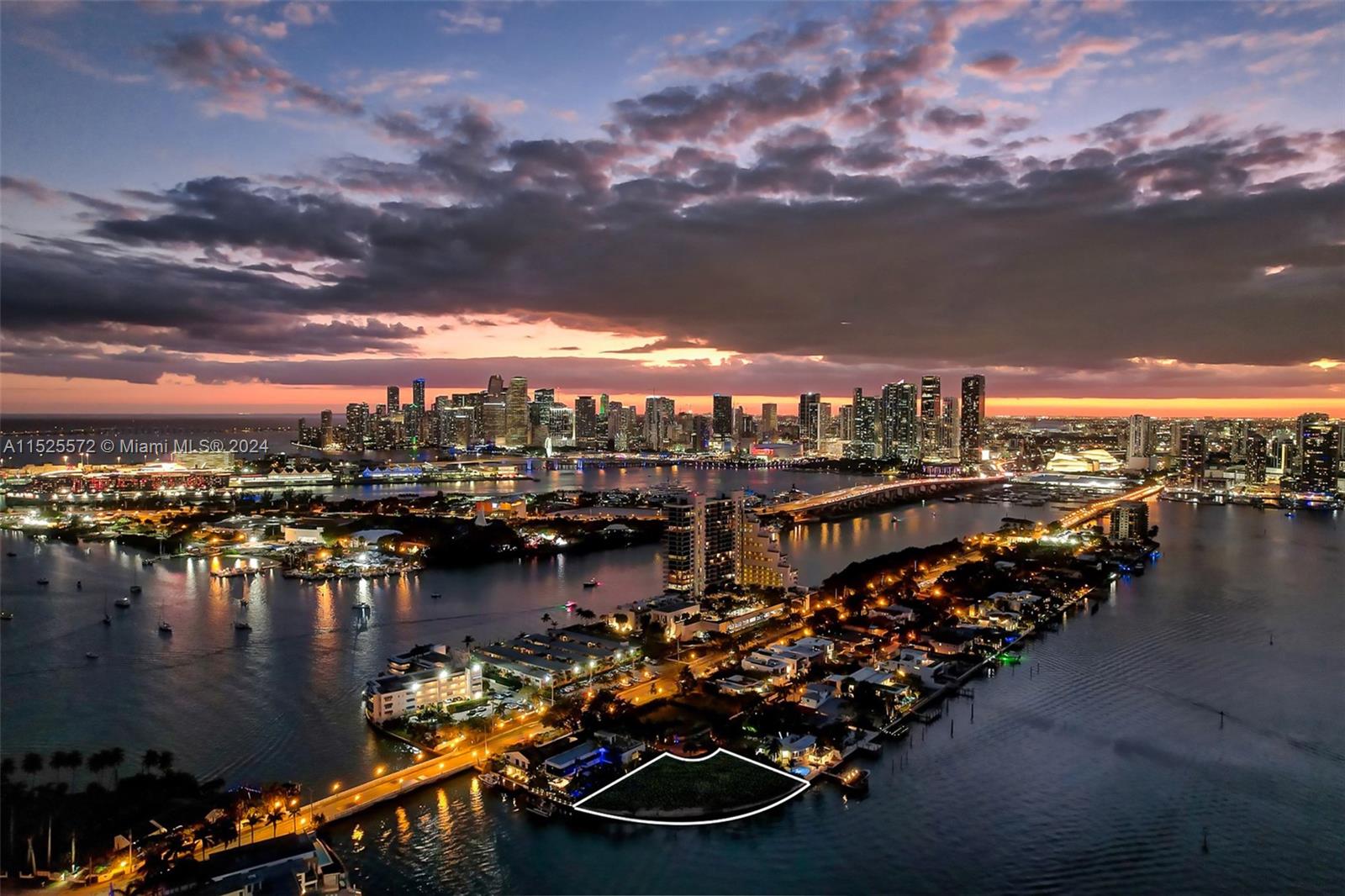 BISCAYNE ISL - Land