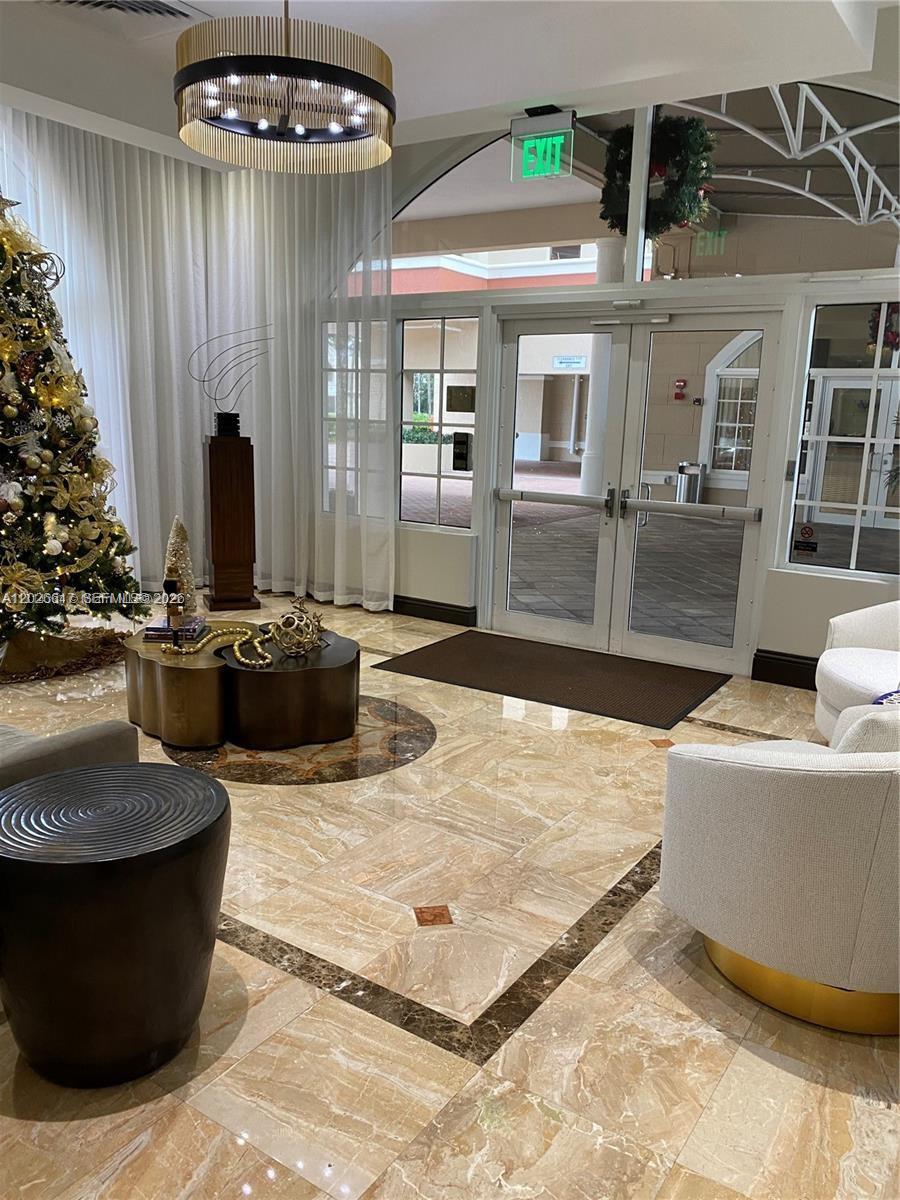 VUE CONDO - Residential Lease