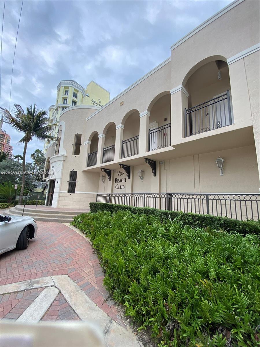 VUE CONDO - Residential Lease