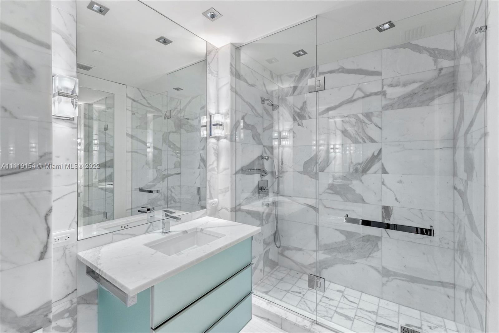 2201 COLLINS AVE CONDO - Residential
