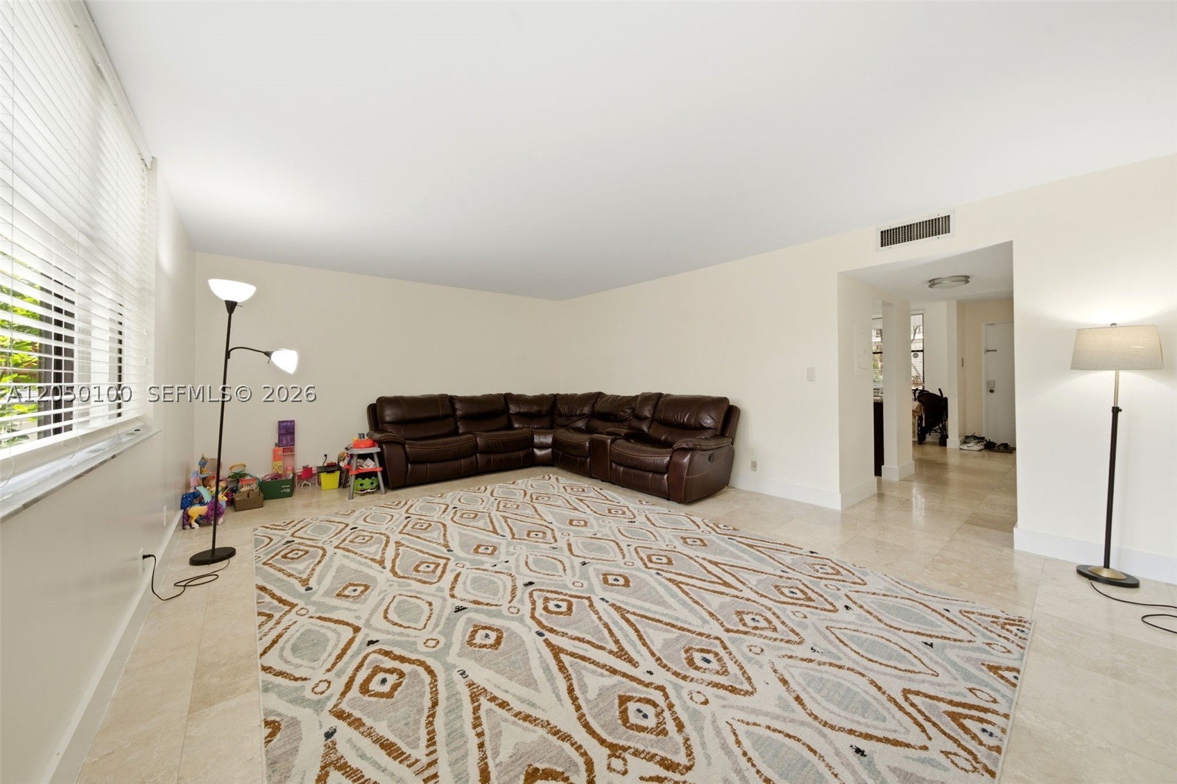 SOUTHVIEW AT AVENTURA CON - Residential