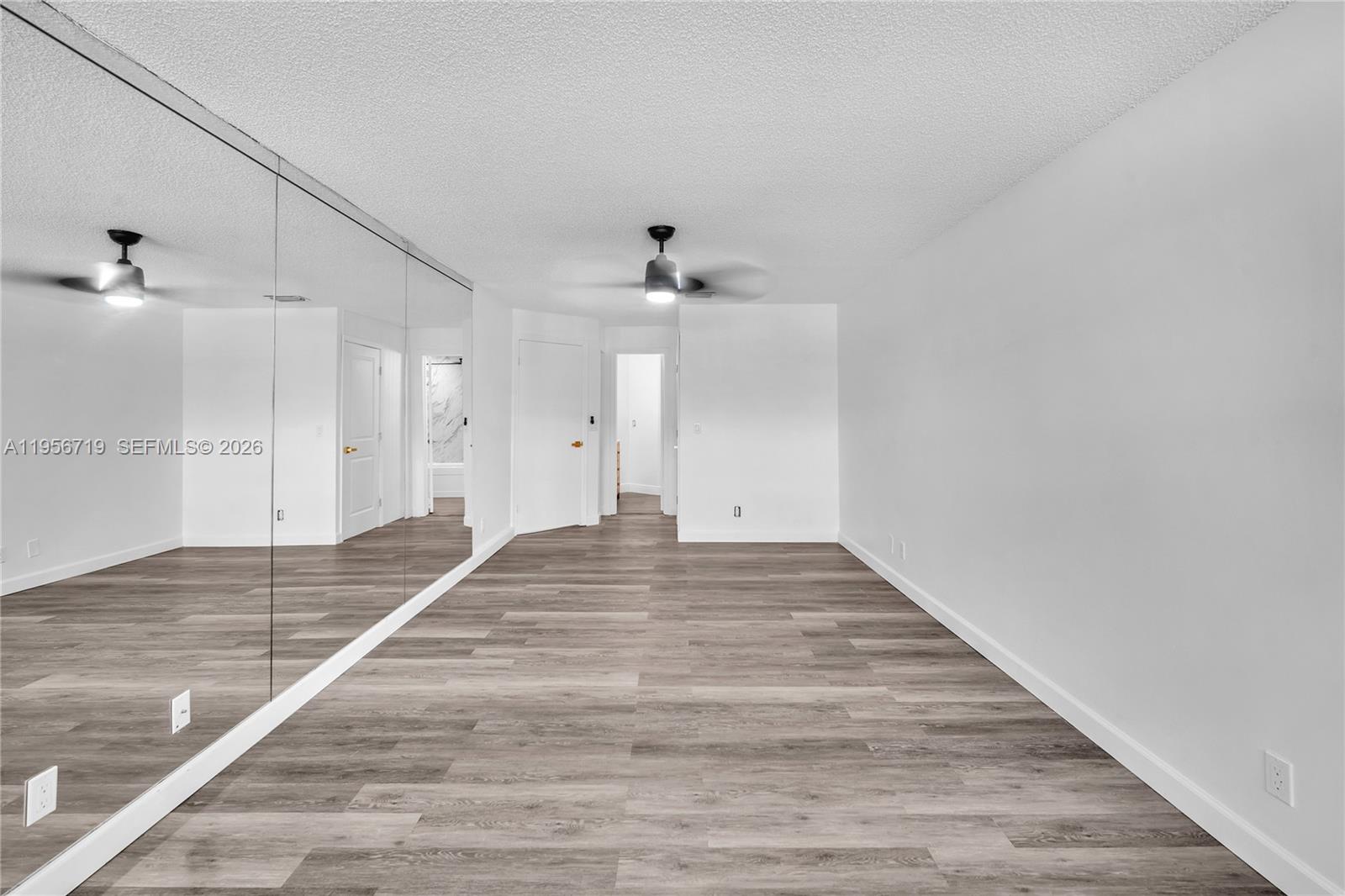 EMERALD OAKS 2 CONDO - Residential