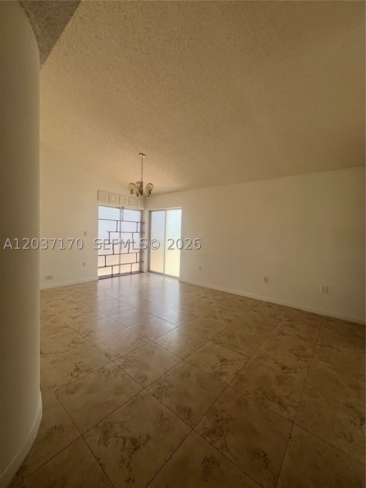 VILLAGE HOMES COUNTRY WALK - Residential Lease
