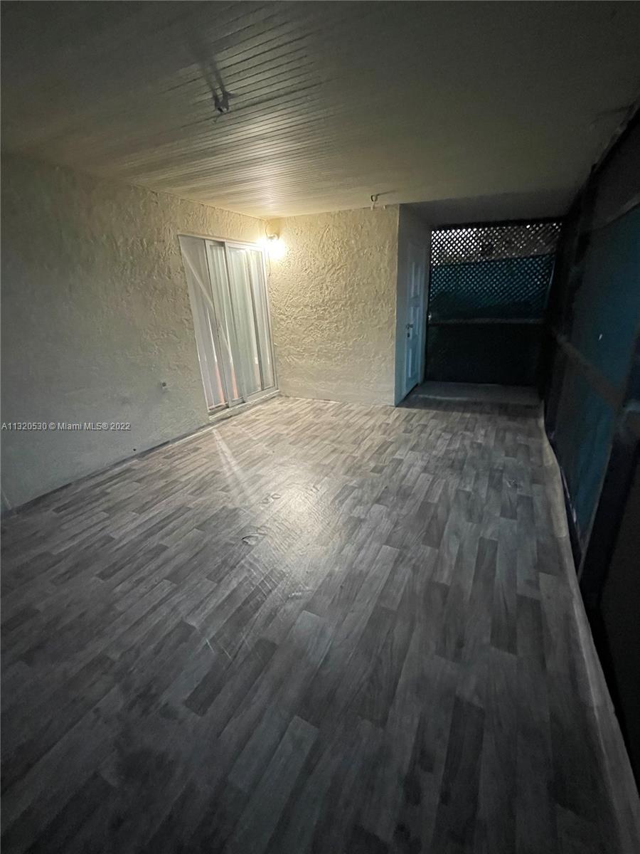 NORTH LAUDERDALE ESTATES - Residential Lease
