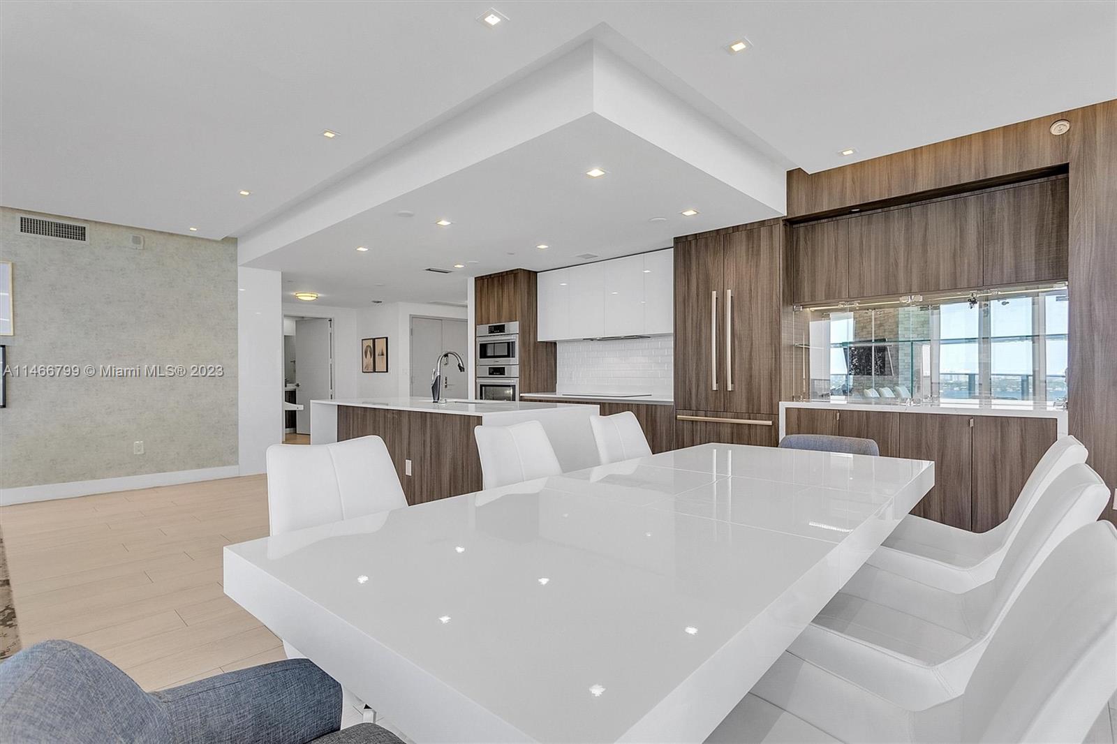 ARIA ON THE BAY CONDO - Residential Lease