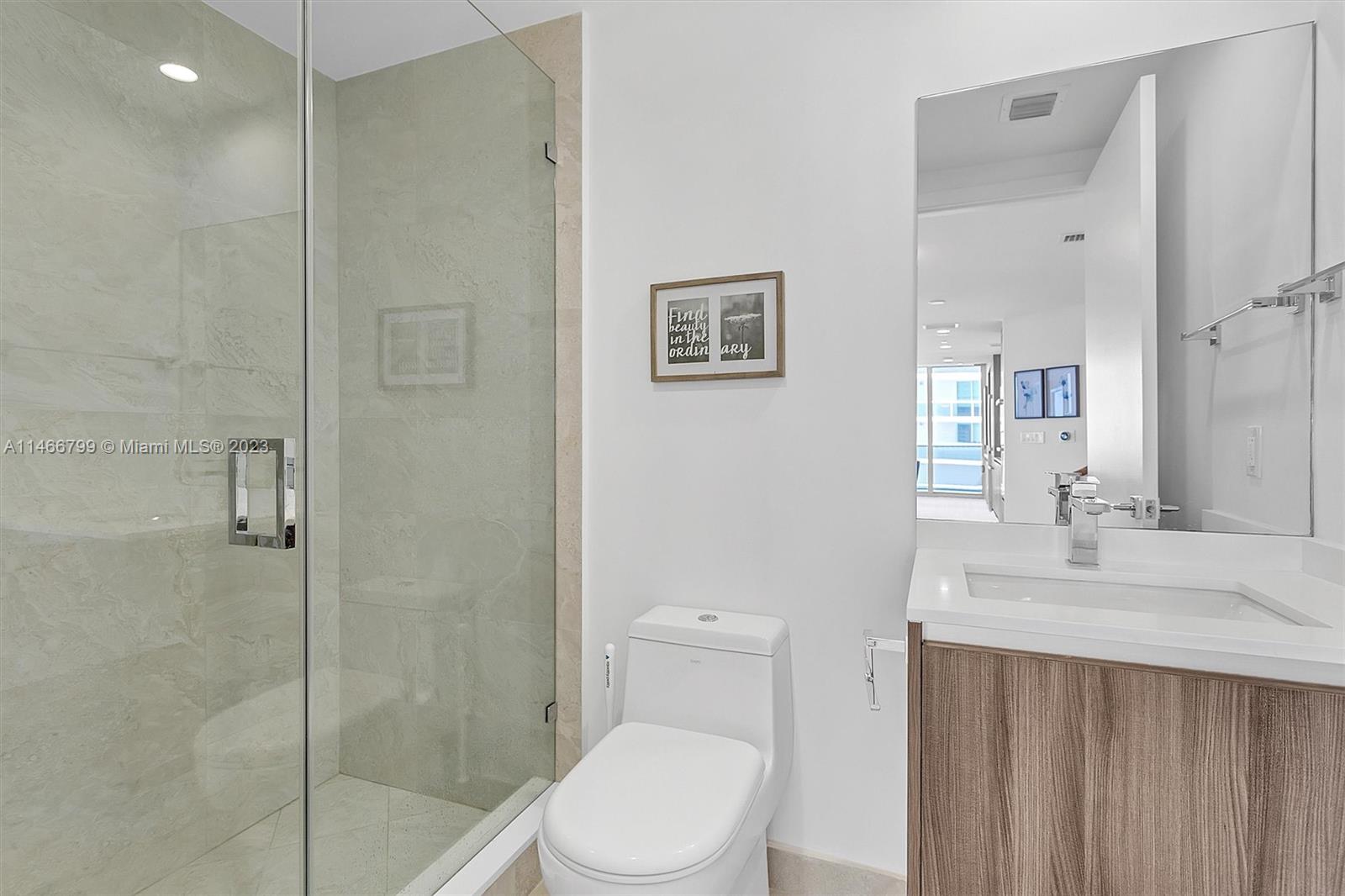 ARIA ON THE BAY CONDO - Residential Lease