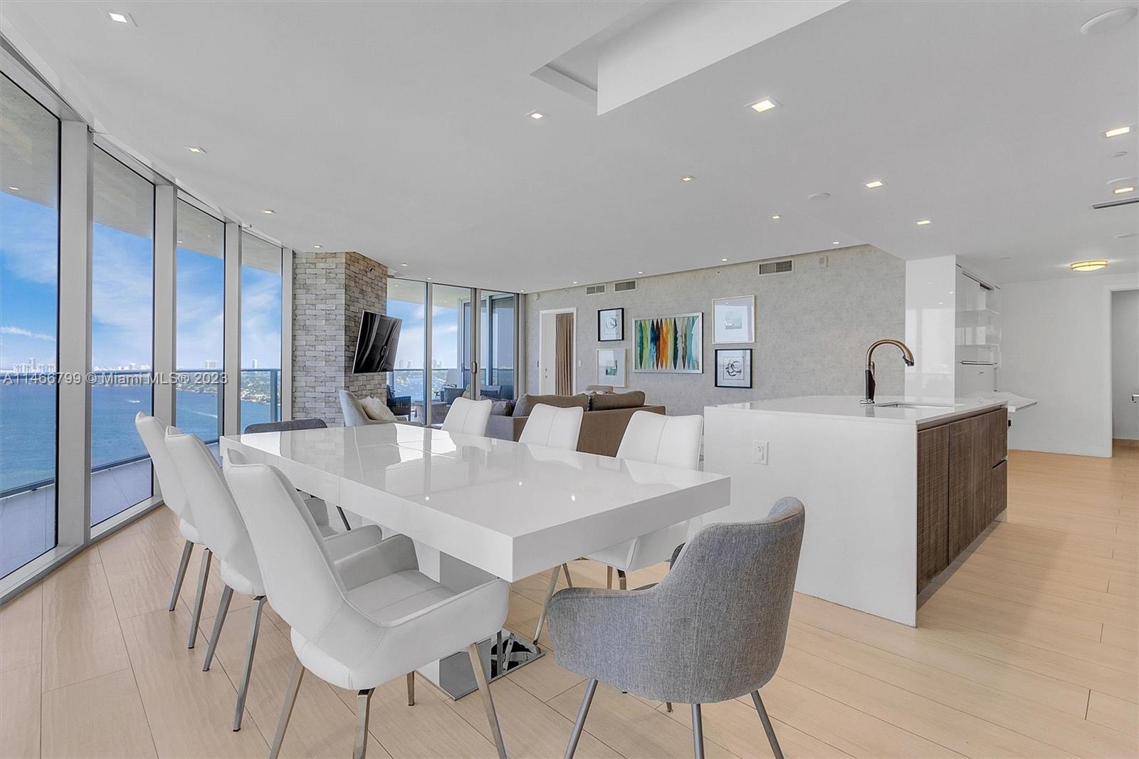 ARIA ON THE BAY CONDO - Residential Lease
