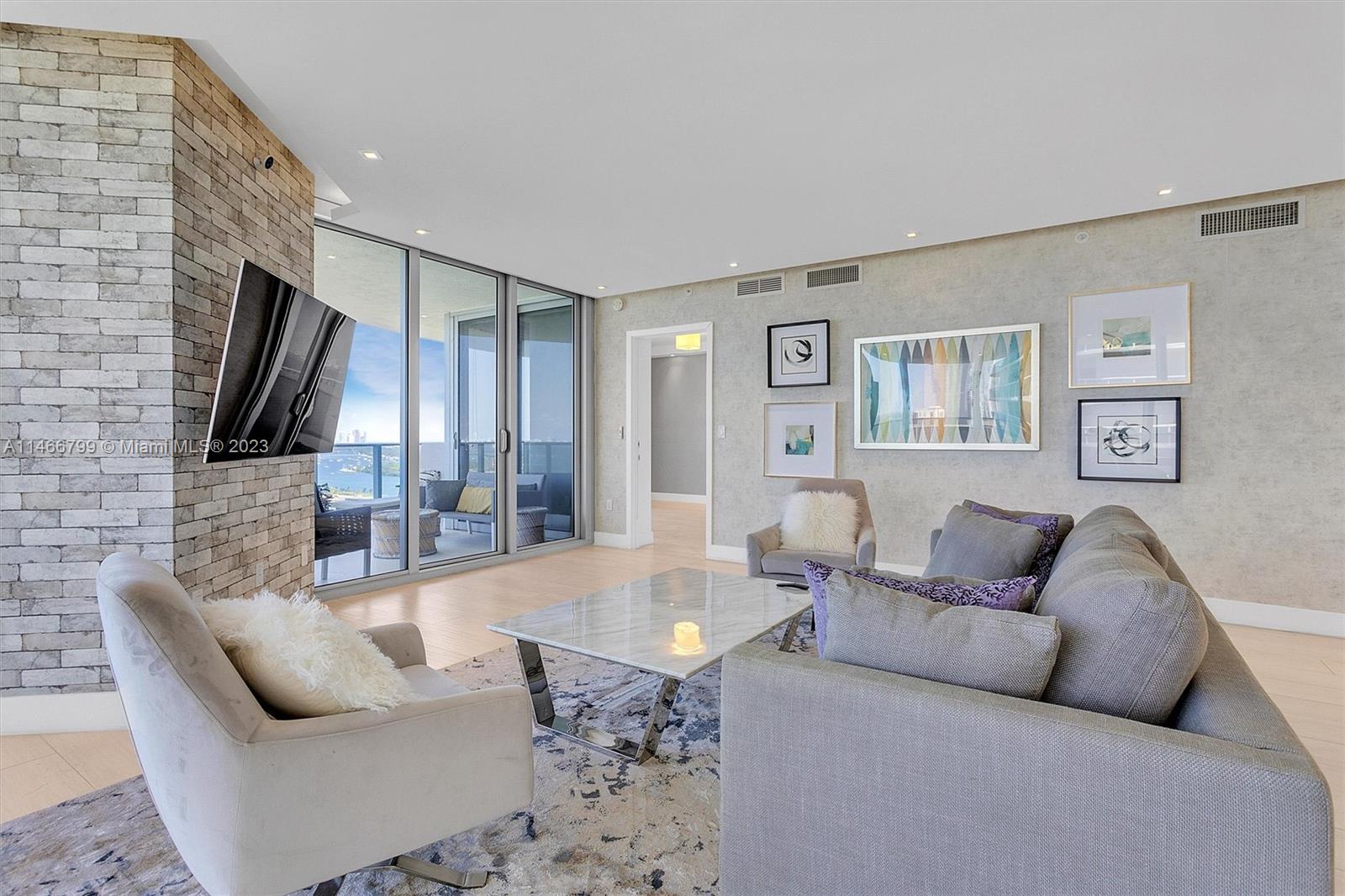 ARIA ON THE BAY CONDO - Residential Lease