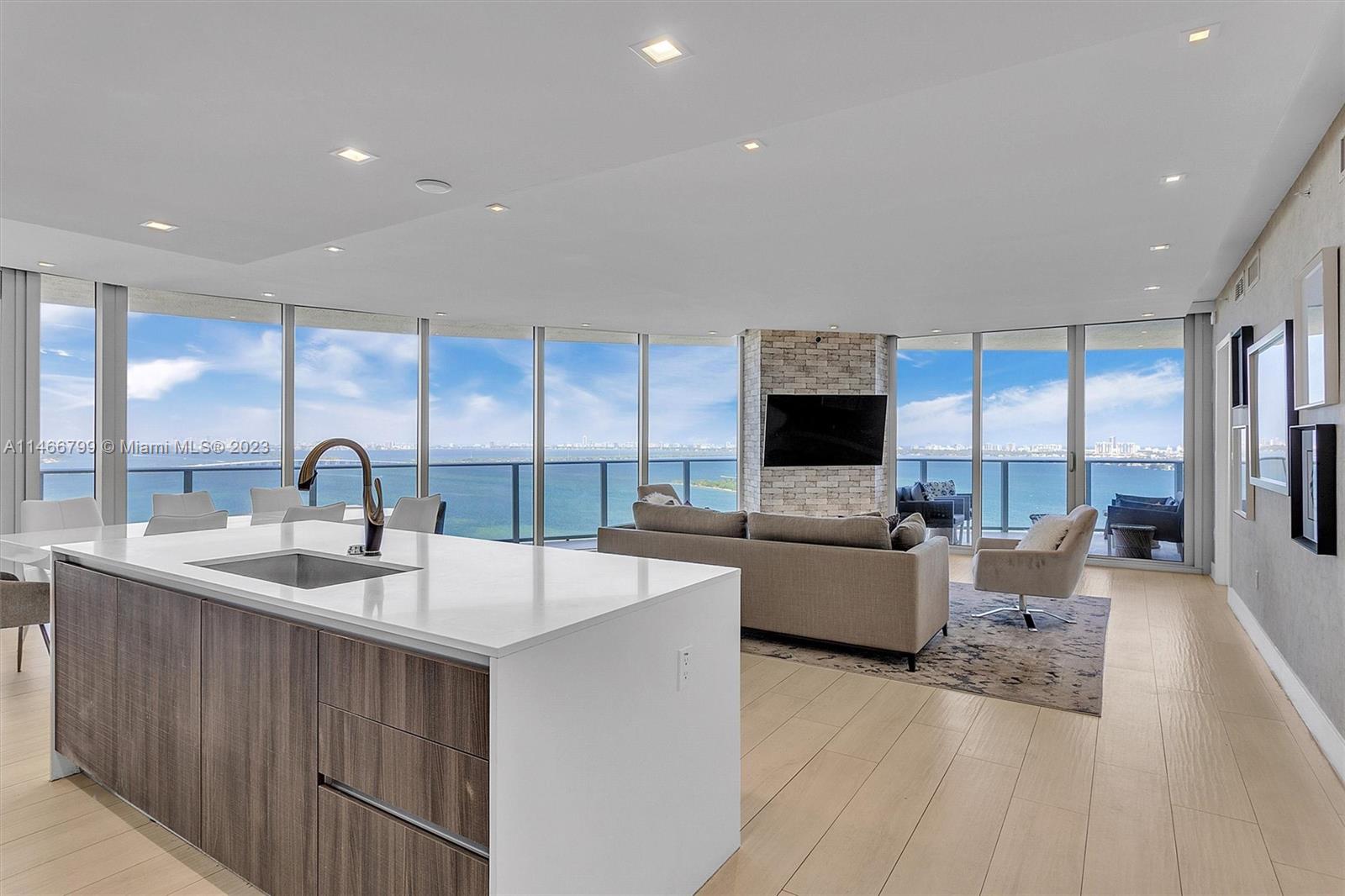 ARIA ON THE BAY CONDO - Residential Lease