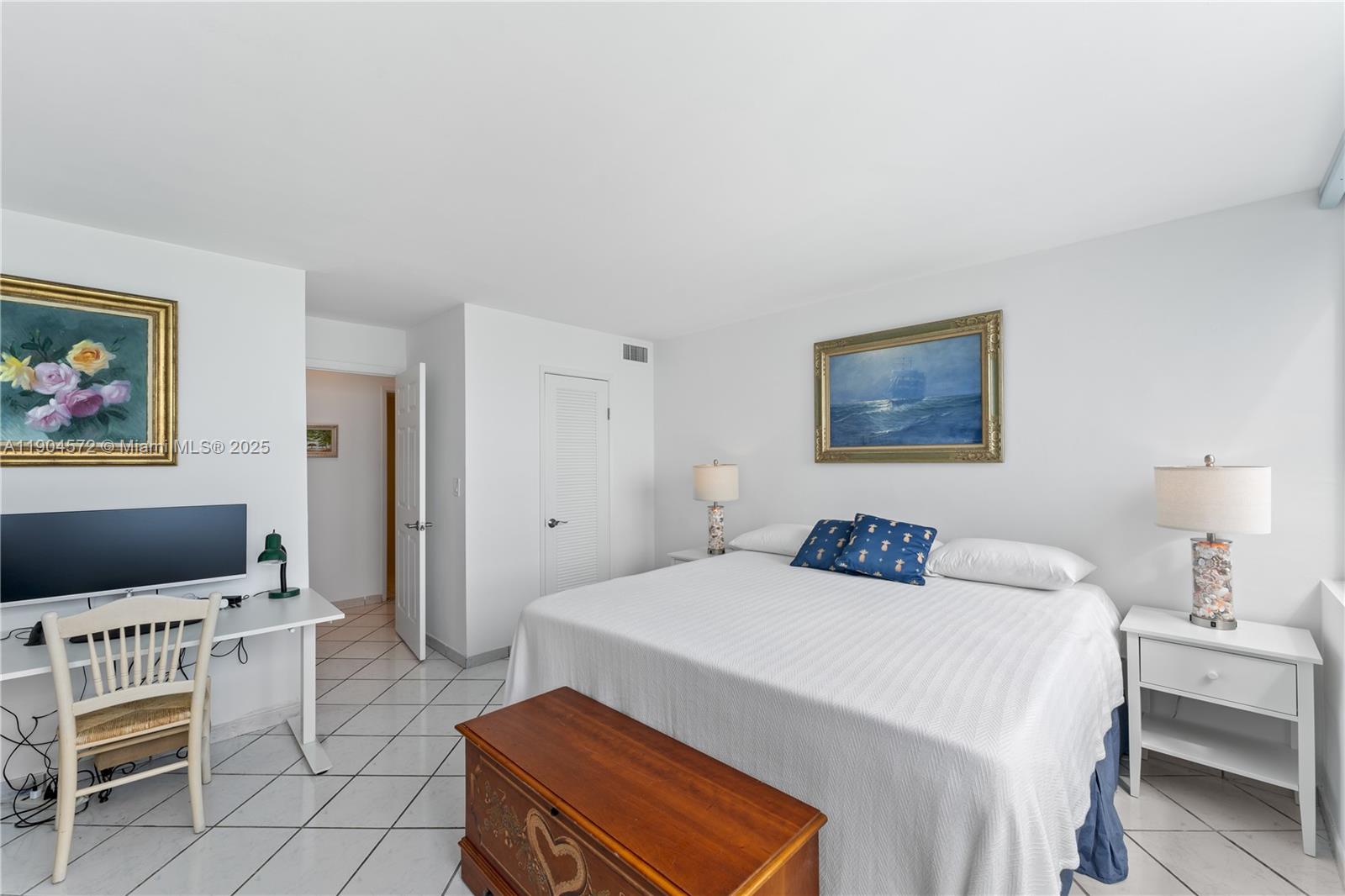 BURLEIGH HOUSE CONDO - Residential