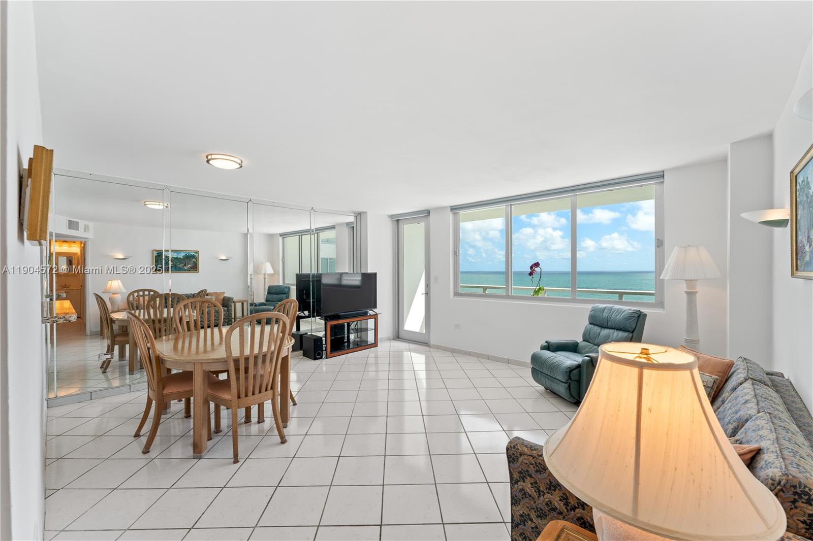 BURLEIGH HOUSE CONDO - Residential