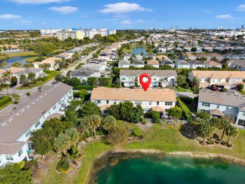 HILLCREST COUNTRY CLUB SO - Residential