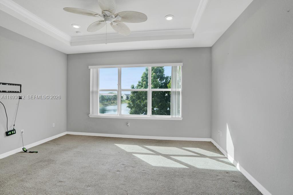 HILLCREST COUNTRY CLUB SO - Residential