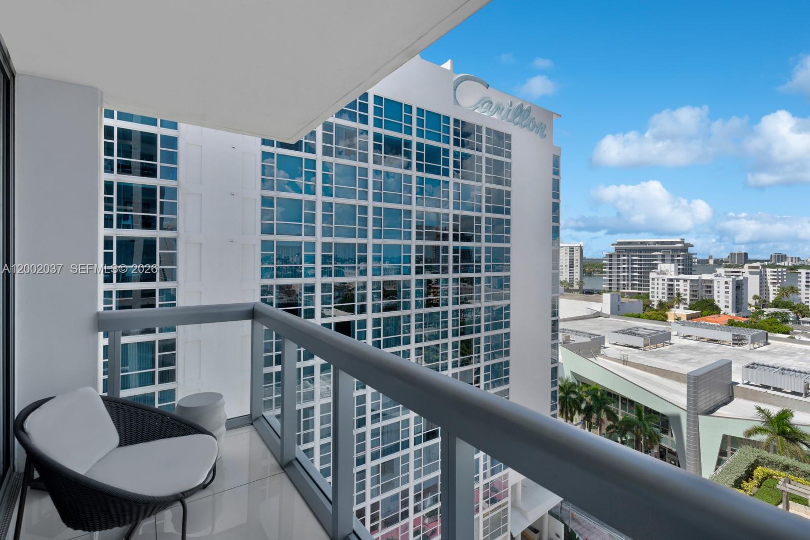 NORTH CARILLON BEACH COND - Residential