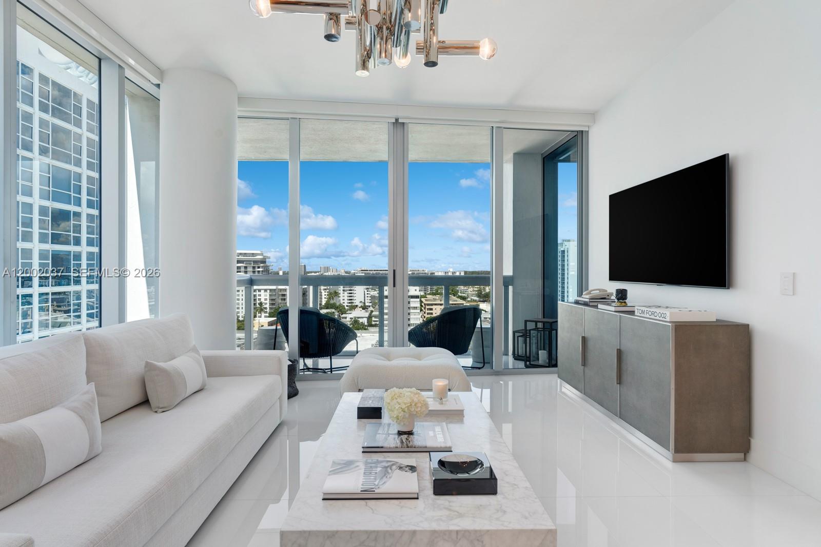 NORTH CARILLON BEACH COND - Residential